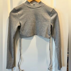 PrettyLittleThing Gray Ribbed Long Sleeve Crop Top